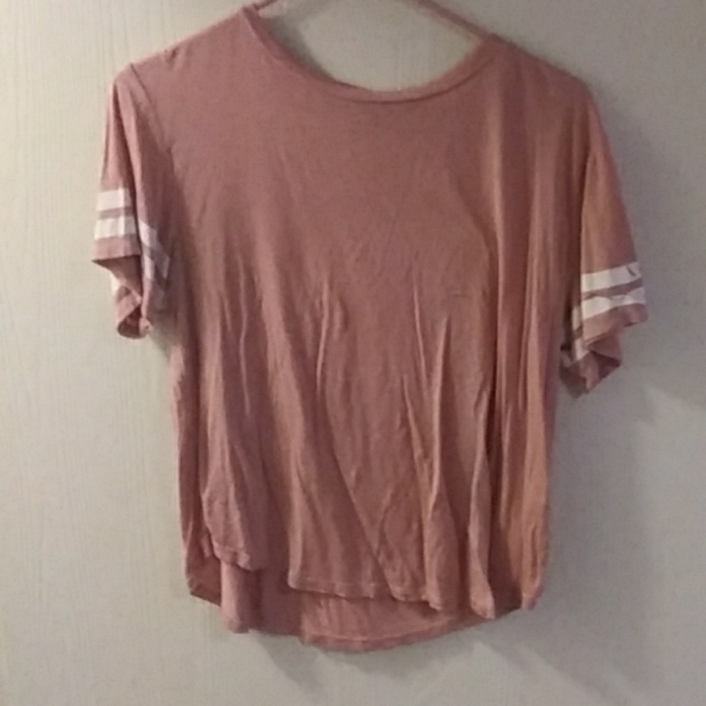 Salmon pink T-shirt